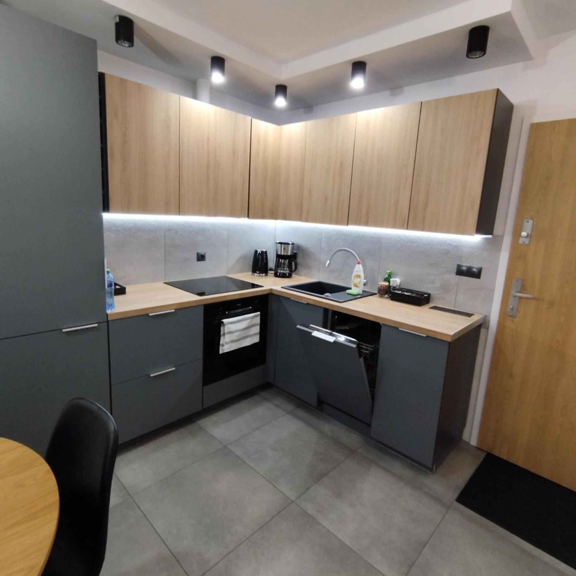 Mieszkanie W Nowoczesnym Halo Apartament W Centrum Wroclaw Dış mekan fotoğraf